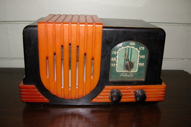 Addison Model 2
Catalin Radio
ITEM7934
$2395USD