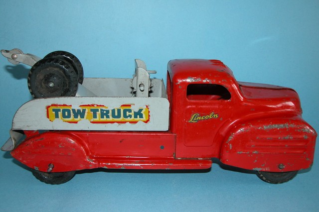 Lincoln Toys
Tow Truck
ITEM8356