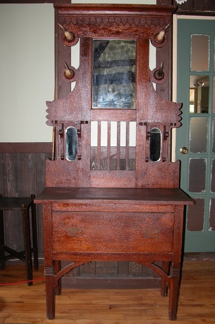 Circa 1860's 
Single Drawer
Hall Stand
Horn Hooks
ITEM7919
$1550USD