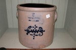 3 Gallon Crock
Flower Decoration
G.I. Lazier
Picton, C.W.
ITEM7815
**SOLD**